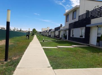 Casa de 3 ambientes, Cipolletti · Venta - Casas de La Falda 2 Dorm. - Financiación - Apta Credito - Cipolletti