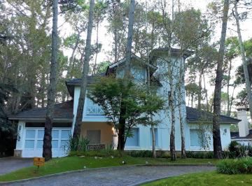 Casa · 170m² · 5 Ambientes · Cod 266 Alquiler Frente Al Tennis Ranch