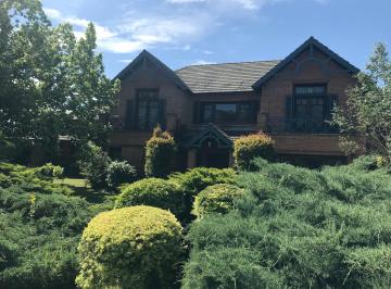Casa , Berazategui · Excelente Casa en Abril Cc Sobre Doble Lote Al Lago
