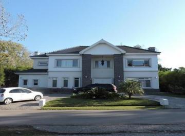 Casa , Berazategui · Casa en Abril Cc