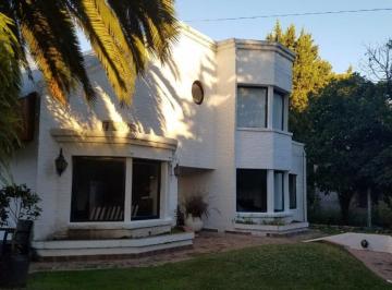 Casa de 8 ambientes, Esteban Echeverría · Casa en Club de Campo Los Rosales, Canning