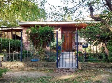 Casa de 4 ambientes, Esteban Echeverría · Chalet 3 Dorm. - Venta - Monte Grande