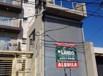 Local comercial · 65m² · Local en Venta Haedo Av Gaona Metro Bus - Doble Altura