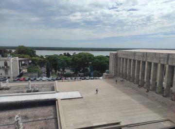 Departamento de 5 ambientes, Rosario · Piso Exclusivo Frente Al Monumento con Vista Al Rio y Cochera!