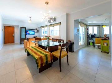 Departamento · 90m² · 3 Ambientes · 1 Cochera · Departamento de 2 Dorm. con Cochera en Venta Arroyito