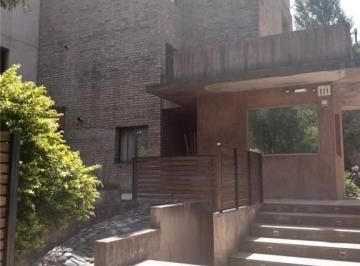 Departamento · 70m² · 2 Ambientes · 1 Cochera · Lepetitchampagnat