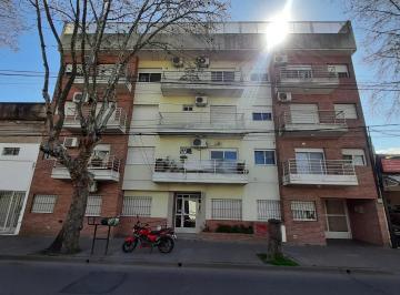 Departamento · 45m² · 2 Ambientes · Departamento Centrico en Venta - Zarate