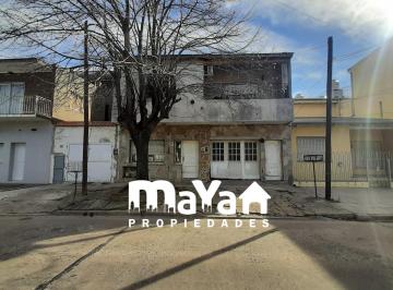 Casa · 95m² · 4 Ambientes · 1 Cochera · Venta Casa Planta Baja