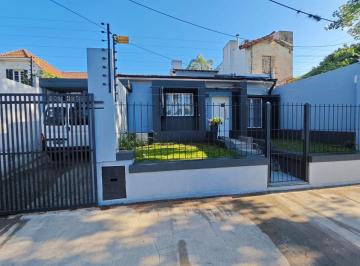 Casa de 4 ambientes, Morón · En Venta - Hermoso Chalet 4 Ambientes - Castelar
