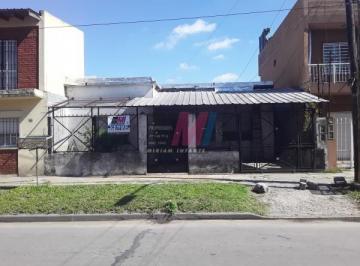 Casa · 130m² · 6 Ambientes · Venta Casa en San Fco. Solano Excelente Ubicacion, El Mejor Precio