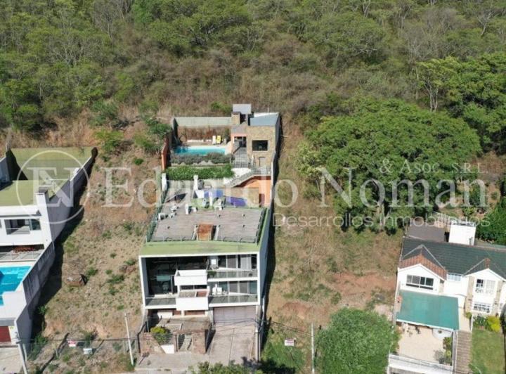 Terreno · 583m²