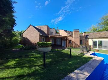 Casa de 4 ambientes, Esteban Echeverría · Casa en Alquiler en Esteban Echeverría, Canning, Barrio El Rodal