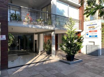 Departamento de 3 ambientes, Lomas de Zamora · M. Castro 857 - L. de Zamora / Depto 3 Amb con Cochera y Baulera