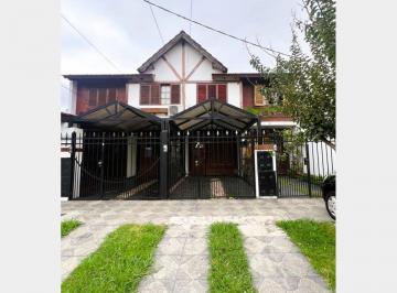 Casa · 75m² · 3 Ambientes · 1 Cochera · Duplex en Venta en Villa Luzuriaga