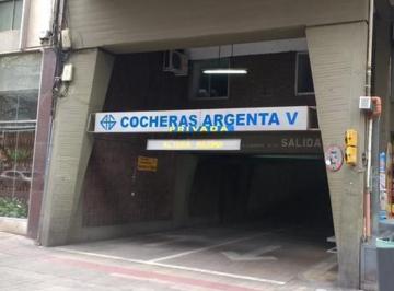Garage · 12m² · 1 Cochera · Vendo Cochera en Bv. Chacabuco Cordoba