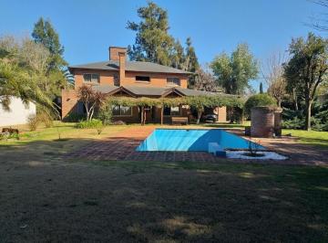 Casa · 195m² · 5 Ambientes · 2 Cocheras · Casa 3 Dorm. Funes con Piscina