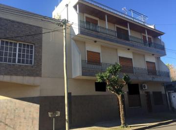 Departamento · 80m² · 3 Ambientes · 2 Cocheras · Departamento en Venta de 2 Dorm. C/ Cochera en La Tablada