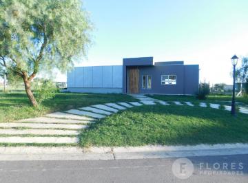 Casa · 175m² · 4 Ambientes · 1 Cochera · Casa en Venta, 4 Ambientes, 3 Dorm., 3 Baños, San Sebastián, Zelaya, Pilar