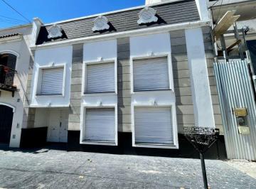 SER-SER-3877_2 · Venta de Casa de 5 Ambientes en Quilmes Centro.