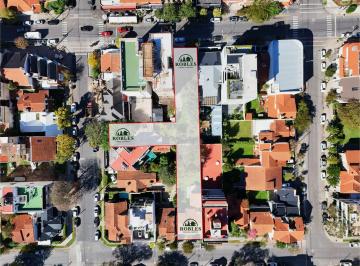 Terreno · 1242m² · Lote Unico, con Factibilidad de Construcción y Salida a Tres Calles
