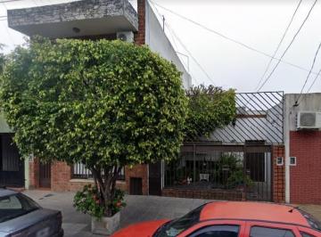 PH de 3 ambientes, La Matanza · Dos Casas en PH 3 Ambientes Quincho/fondo - Venta - San Justo