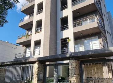 Departamento · 52m² · 2 Ambientes · 1 Cochera · Departamento - Ituzaingó Centro
