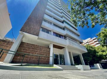 Departamento · 200m² · 7 Ambientes · 2 Cocheras · Excelente Departamento de 7 Ambientes Muy Luminoso en Acassuso