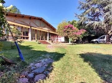 Casa · 280m² · 8 Ambientes · Greenwood Vende Gran Propiedad en Chacras de Coria, Casa, Dependencia de Servicio, Parque y Piscina