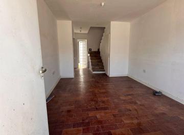 Casa · 45m² · 2 Ambientes · 1 Cochera · Cuesta Colorada - La Calera - Alquiler Duplex 1 Dorm.
