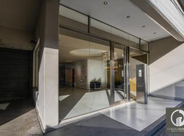 Departamento · 42m² · 2 Ambientes · Departamento de 1 Dormitorio en Venta con Gimnasio y Sauna. Apto Crédito. Centro