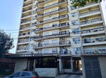 Departamento de 3 ambientes, Quilmes · Venta Departamento 3 Ambientes 2 Dorm. Balcon Al Frente Maconda Permuta Quilmes Centro