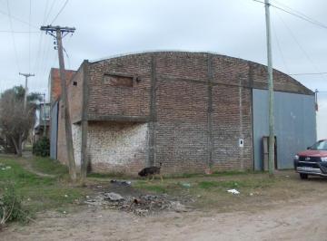 Bodega-Galpón · 270m² · 1 Cochera · Saavedra 7900