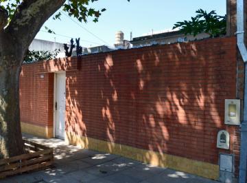 Casa de 6 ambientes, Mataderos · Casa de 6 Ambientes en Venta con Patio y Terraza. Mataderos.