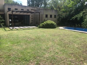 Casa de 4 ambientes, Esteban Echeverría · Country Venado II - Casa en Venta