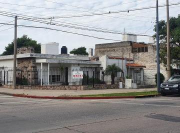 Foto · Casa Esquina en Venta Sobre Av Caraffa