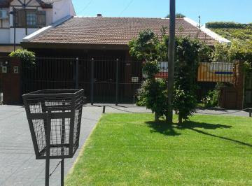 Fachada · Chalet en Quilmes Oeste