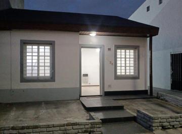 Casa de 3 ambientes, Tres de Febrero · Casa 3 Ambientes Cochera Barrio Cerrado