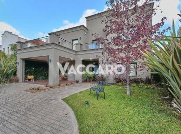 VCO-VCO-43_2 · Casa en Venta 6 Ambientes Haras Maria Victoria