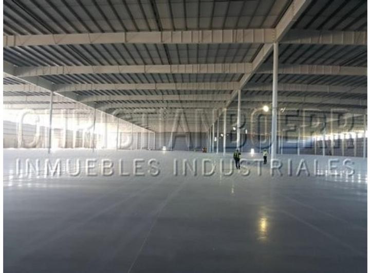 Bodega-Galpón · 32000m² · 1 Ambiente
