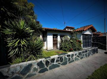 TAV-TAV-6592_2 · Venta Casa 4 Amb. Barrio Aeronatico