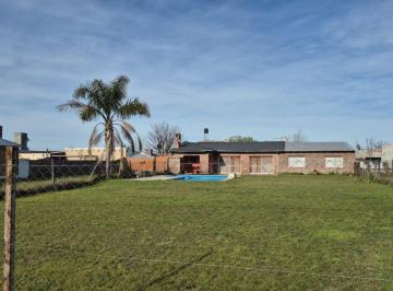 Casa de 5 ambientes, Luis Palacios · Propiedad en Luis Palacios. Acepta Departamento.