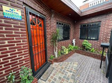 PH · 140m² · 3 Ambientes · 1 Cochera · Casas - P. Horiz. - Lanús - Oeste, Gran Bs. As. Sur