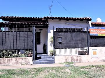 PH de 3 ambientes, Lomas de Zamora · Casa, PH Al Fte 3 Amb. Permuta/apta Credito