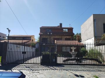 Casa · 290m² · 4 Ambientes · 4 Cocheras · Casa Tres Dorm. Venta Ituzaingo Norte