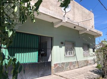 Terreno · 160m² · 5 Ambientes · 2 Cocheras · Terreno Venta Centro Oeste, con Mejoras