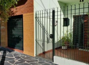 PH · 100m² · 4 Ambientes · 1 Cochera · Muy Buen Depto Tipo Casa 4 Amb C/local Y/o Garage!