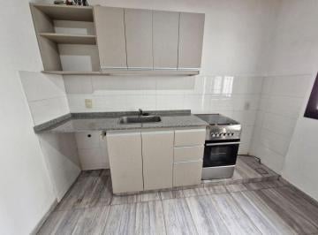 OMP-OMP-3099_2 · Alquiler PH 2 Amb. con Patio Sin Expensas, Caseros Centro