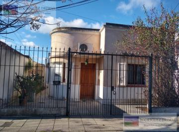 Casa · 96m² · 3 Ambientes · Casa - Turdera