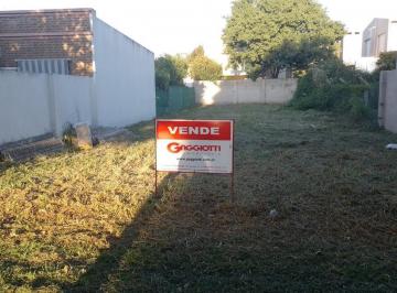 Terreno · 300m² · Terreno - Barrio Pablo Pizzurno