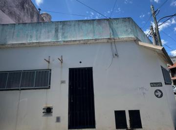 PH de 2 ambientes, Lanús · En Alquiler Tipo Casa 2 Amb Al Frente "Solo Uso Profesional" en Lanus Este